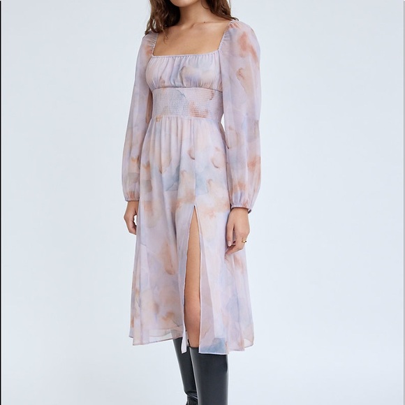 Aritzia Dresses & Skirts - Aritzia Wilfred Bella Slit Dress Light Birch/Pale Sky